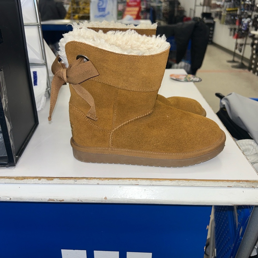 Koolaburra Tan Suede Boots with Ribbon